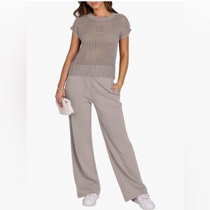 Light Khaki Wide Leg Knit Pants w/Relaxed Fit
Sweater Knit Top (Open Weave) SET